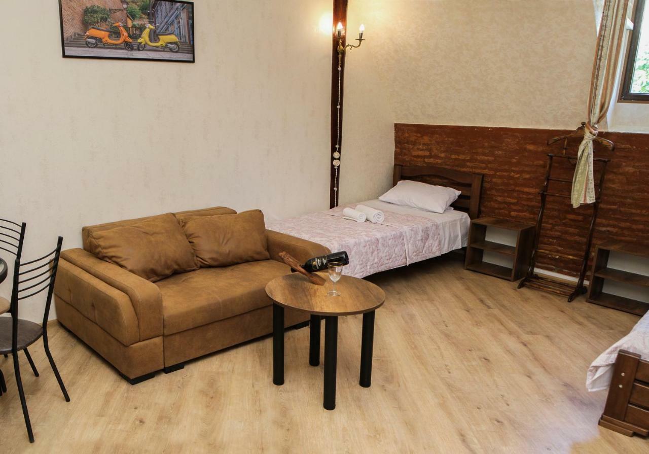 Natia'S Apartment On Dadiani St. 1 Tbilisi Luaran gambar