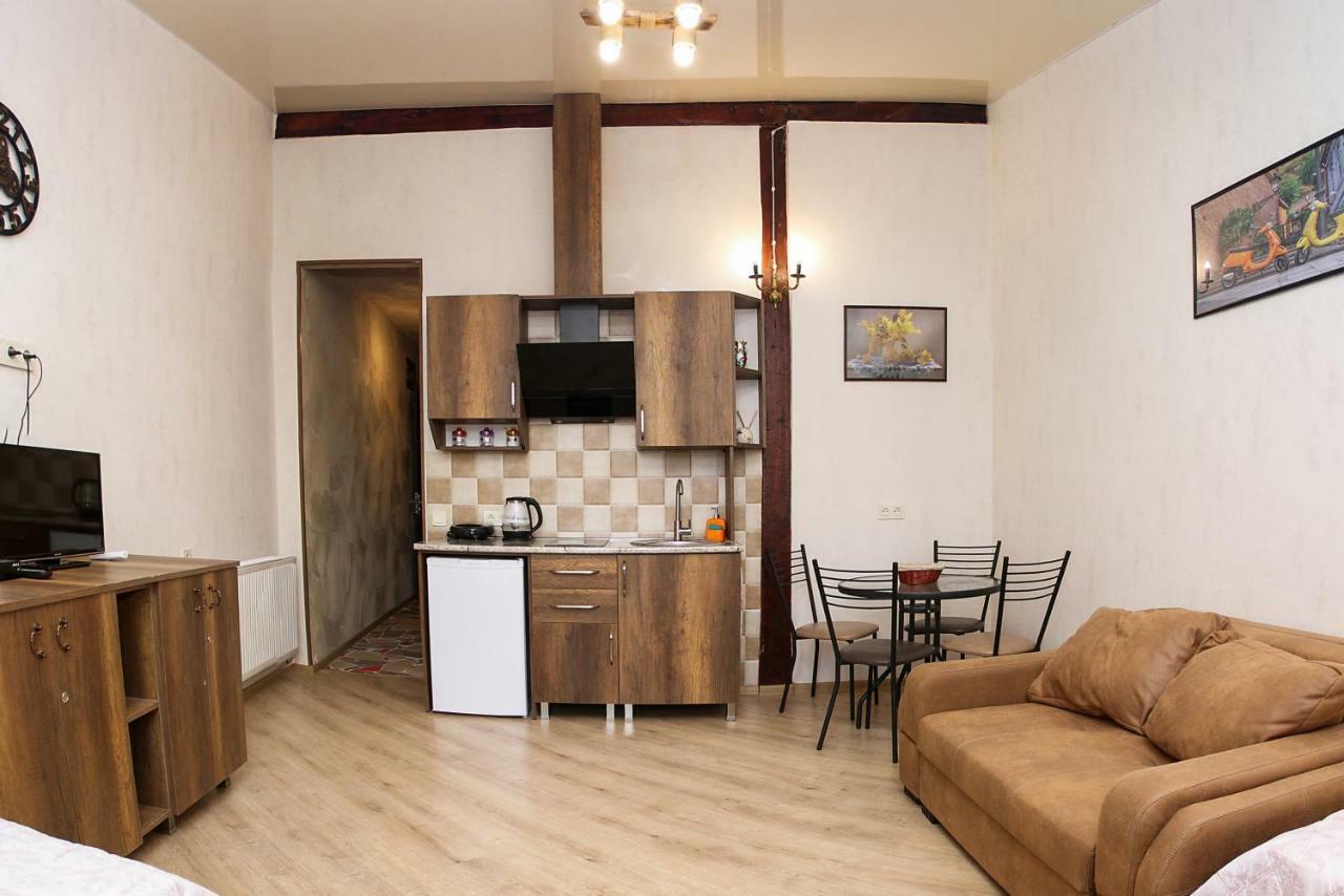 Natia'S Apartment On Dadiani St. 1 Tbilisi Luaran gambar