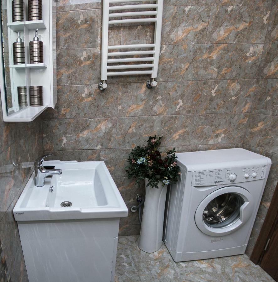 Natia'S Apartment On Dadiani St. 1 Tbilisi Luaran gambar